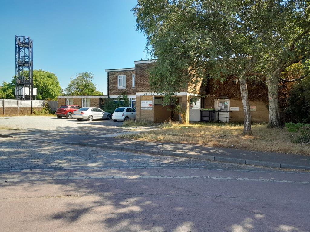 Lot: 114 - COMMERCIAL PREMISES WITH REDEVELOPMENT POTENTIAL - front of property